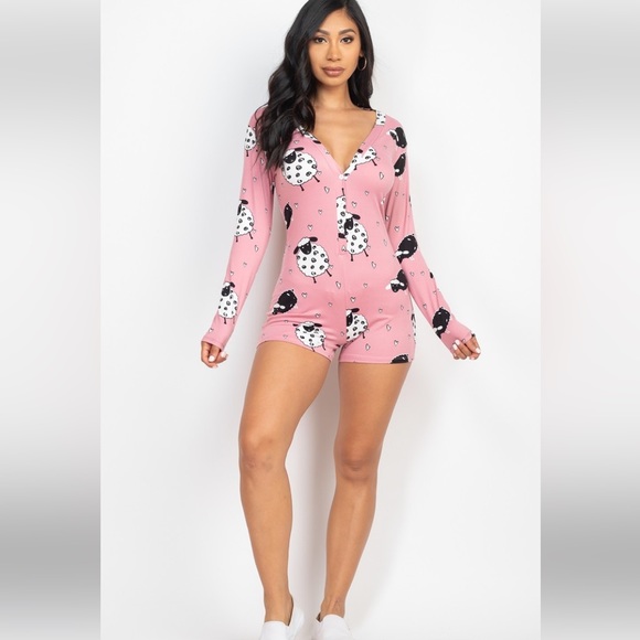 ⭕️ SOLD OUT ⭕️ NEW Pink Animal Print V Neck Button Up Romper - Picture 3 of 7